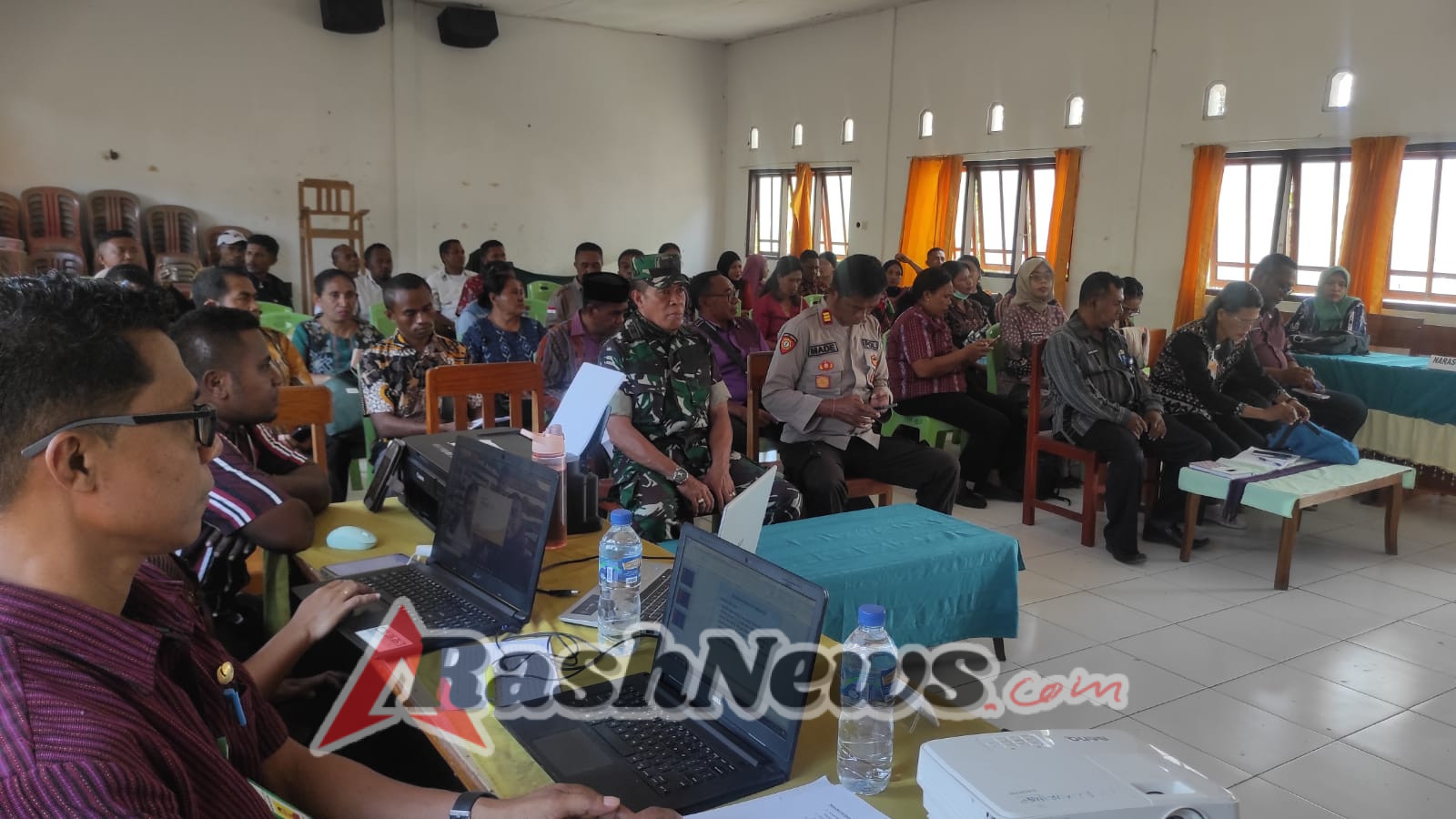 Danramil 1624-04/Omesuri Hadir dalam Lokakarya Lintas Sektor Kecamatan Omesuri