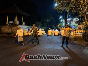 Babinsa Saba Tegaskan Dukungan Kelancaran Persembahyangan Umat Hindu di Hari Suci Pagerwesi