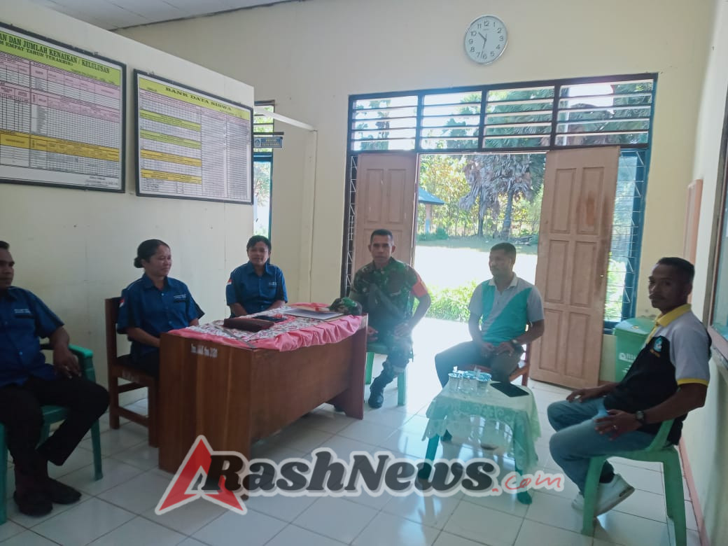 Sinergi Babinsa Nuataus Dan Staf Desa Wujudkan Desa Maju