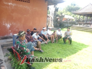 Memastikan keamanan dan Ketertiban di Daerah Binaan Babinsa Pacung dan Bhabinkamtibmas sambangi Warga Binaan