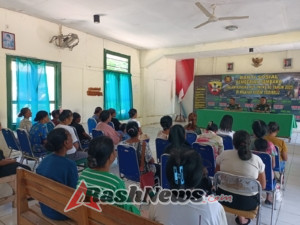 Kodim Belu Berikan Bantuan Paket Sembako Kepada Warakawuri Sambut HUT TNI Ke-80