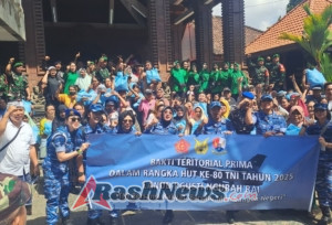 Kiprah TNI untuk Masyarakat, Salurkan Bantuan Sembako Bagi Warga Korban Banjir di Denpasar