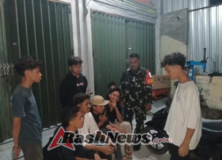 Patroli Malam Babinsa Rasabou Disambut Positif Warga