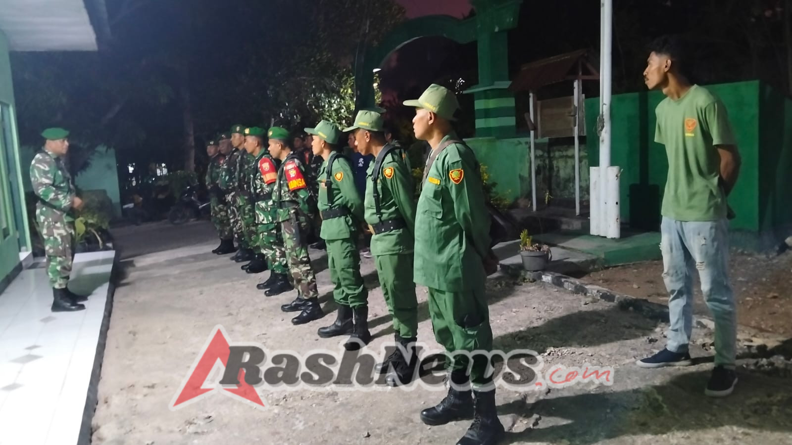 Koramil Batakte Bersama Linmas Ciptakan Keamanan Bersama