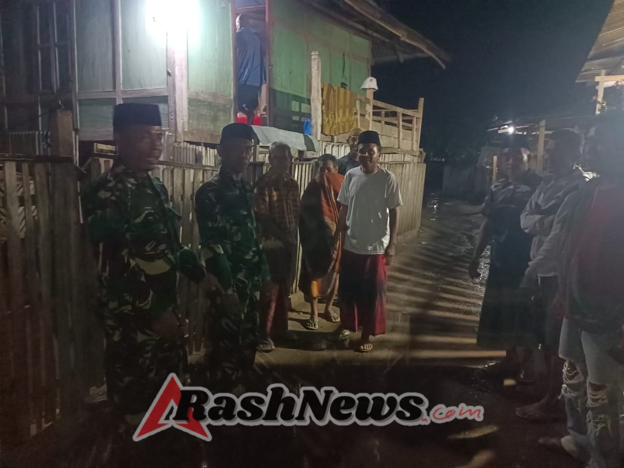 Tokoh Pemuda dan Agama Ikut Serta dalam Patroli Siskamling di Desa Parangina