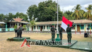 Upacara Bendera di Makodim Sikka, Dandim Ajak Prajurit Perkuat Nasionalisme