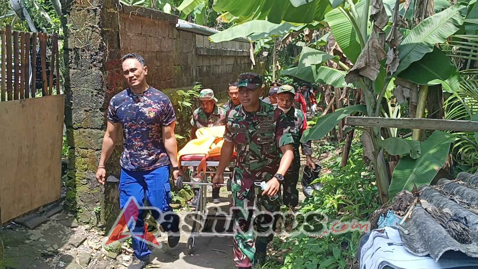 Sinergi Kodim Tabanan dan Tim Gabungan Evakuasi Korban Banjir di Sungai Perbatasan Abianbase–Kekeran