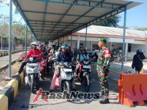 Koramil 1627/02 Pantai Baru Pantau Keberangkatan Kapal Garda Maritim 3 di Pelabuhan ASDP