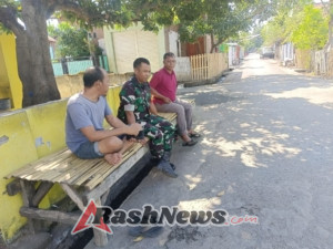Komsos Babinsa Koramil 1608-02/Bolo Ajak Warga Jaga Kamtibmas dan Kebersihan Lingkungan