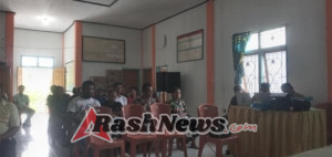 Babinsa Aimere Hadiri Musyawarah Desa Penetapan Program Pembangunan Tahun 2025