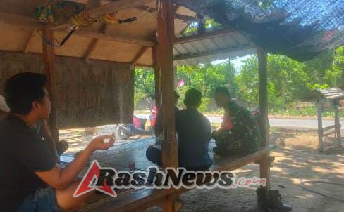 Melalui Komsos, Babinsa Tegaskan Pentingnya Peran Warga dalam Menjaga Ketertiban