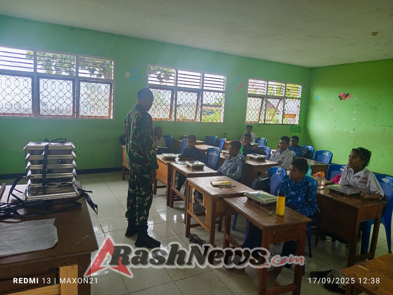Program MBG Sampai ke SMP Muhammadiyah Waipare, Siswa Dukung Kelanjutan Pendidikan Gratis