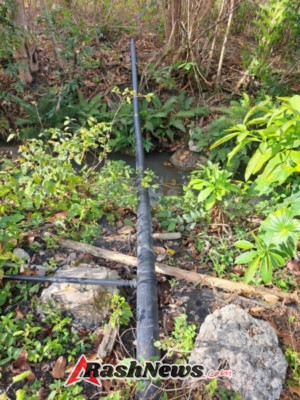 Wujud Kepedulian, Babinsa Koramil 01/Lewa Bantu Atasi Masalah Air Bersih