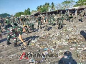 Pantai Bersih, Negeri Kuat: Bhakti Teritorial TNI Jadi Inspirasi Gotong Royong di Lombok Timur