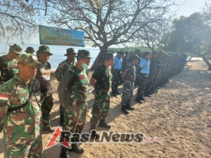 Sambut HUT TNI Ke-80, Kodim Belu Gelar Kegiatan Karya Bakti Bersih-Bersih Pantai