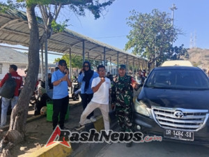 Pengamanan Pelabuhan Poto Tano Berjalan Kondusif Berkat Kehadiran Babinsa