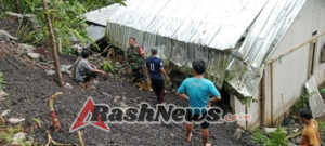 Musibah Hujan Deras, Solidaritas Warga Bangkit di Medas Baru