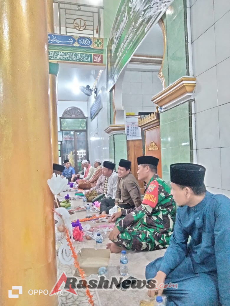 Kehadiran Babinsa Koramil 01/Taliwang Perkuat Sinergi dalam Kegiatan Keagamaan Masyarakat