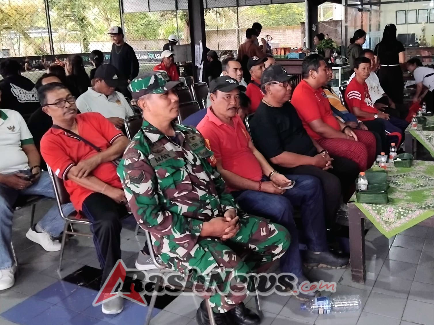 Kehadiran Babinsa Desa Mas Jadi Penyemangat Generasi Muda dalam Bertanding