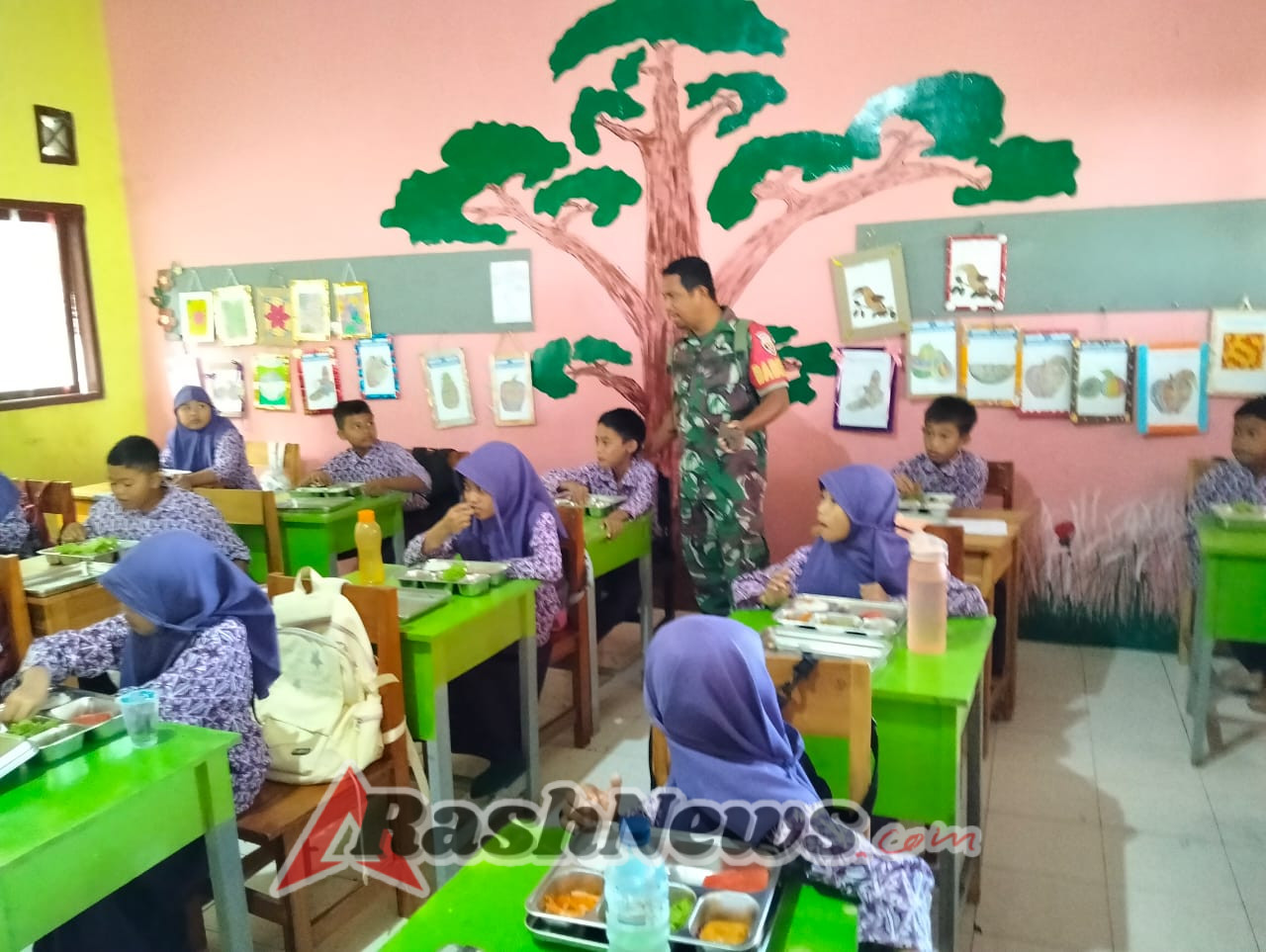 Babinsa Sumbawa Barat Aktif Dukung Pencegahan Stunting Lewat MBG