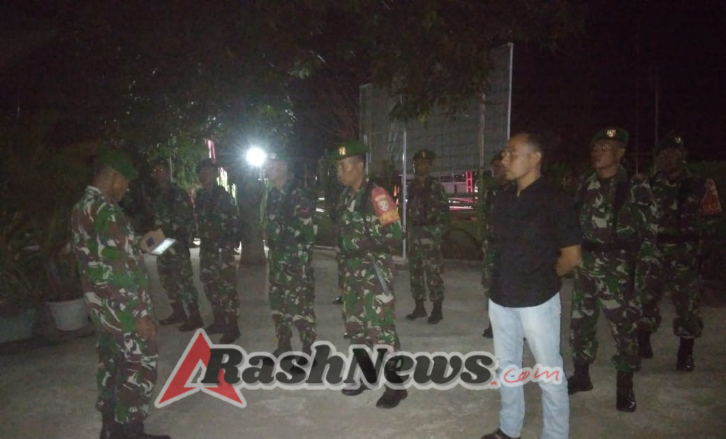 Petugas Patroli Koramil Dorong Pedagang dan Warga Jaga Ketertiban dan Keamanan Lingkungan