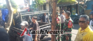 Semangat Kebersamaan, Aparat dan Warga Bergotong Royong Pulihkan Rumah Terbakar