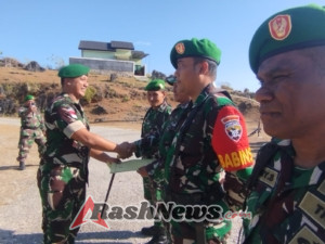 Babinsa Berprestasi Terima Penghargaan dari Dandim 1627/Rote Ndao
