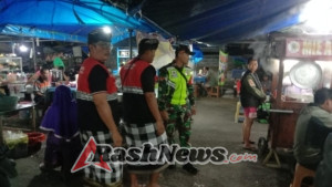 Babinsa Koramil 1616-05 Sukawati Aktif Pantau Aktivitas Masyarakat Cegah Gangguan Kamtibmas