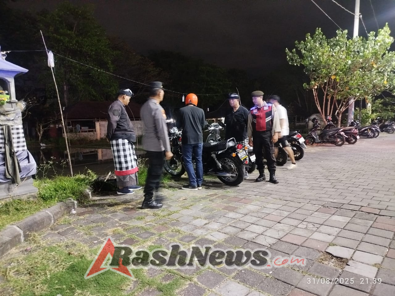 Patroli Gabungan Polsek Dentim, Pecalang, dan Limas: Antisipasi Pasca Aksi Unjuk Rasa di Denpasar