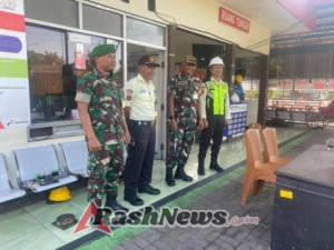 Babinsa Koramil 1602-01/Ende Tegakkan Keamanan Wilayah dengan Pengamanan Depo Pertamina