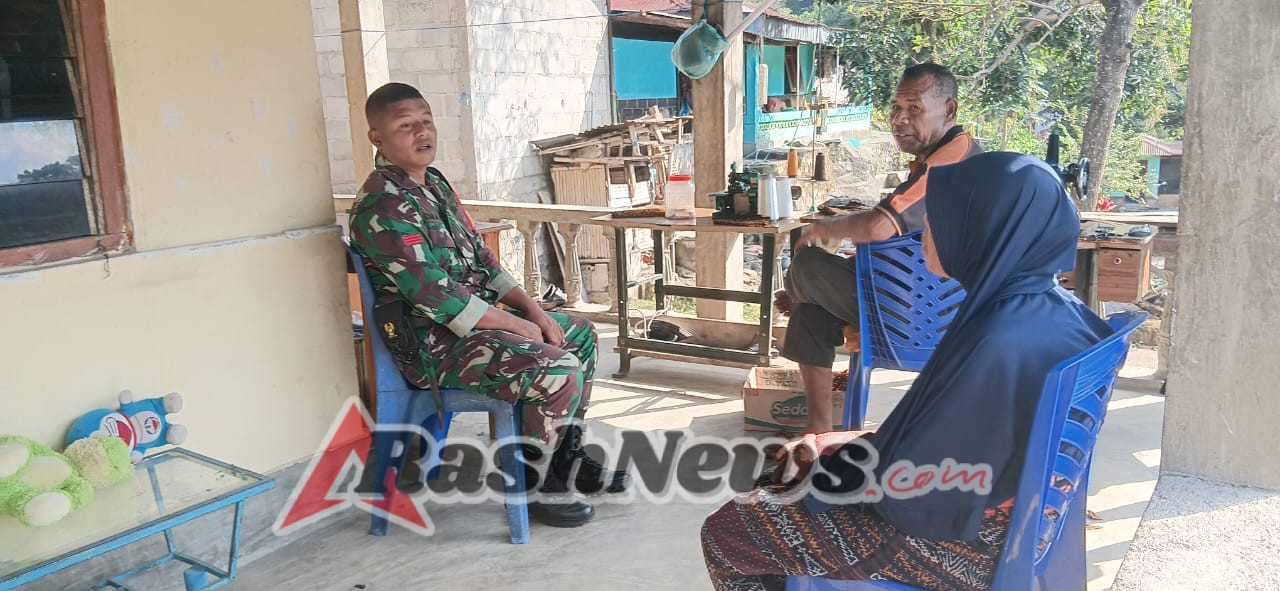 Babinsa Ende Berikan Rasa Aman dan Nyaman Melalui Pamwil di Desa Pora