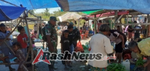 TNI Bersama Rakyat, Babinsa Pantau Pasar Oefitis Kupang
