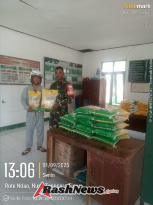 Babinsa Koramil 1627-03/Btt Gelar Penjualan Beras SPHP, Ringankan Beban Warga Rote Ndao