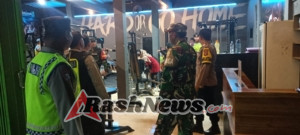 Patroli Bersama TNI-Polri, Perkuat Ketertiban dan Keamanan Masyarakat Seteluk
