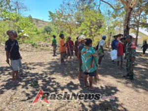 Babinsa Koramil 1618-01/Miotim, Serda Mikael Tamonob, Jalin Komsos dan Pererat Kebersamaan di Desa Kaenbaun