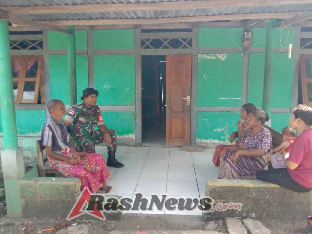 Babinsa Koramil 1618-04/Bisel Laksanakan Anjangsana dan Edukasi Kesehatan di Desa Tapenpah