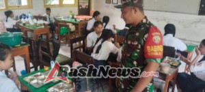 Babinsa Tembuku Kawal Program Makanan Bergizi Gratis untuk Anak Sekolah