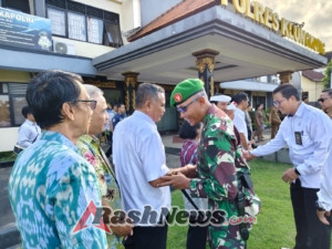 Sinergitas Untuk Negeri Aman Dan Damai, Dandim Klungkung Hadiri Apel Gabungan
