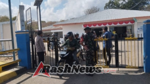 TNI Hadir Jaga Keamanan Aktivitas Pelabuhan ASDP Pantai Baru Kabupaten Rote Ndao