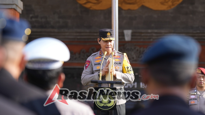 Pimpin Apel Gelar Pasukan Kapolda Bali Pastikan Keamanan Event Chandi Summit 2025
