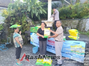 Stalibisasi Pasokan Dan Harga Pangan Polsek Marga Salurkan Beras SPHP Murah Untuk Warga Masyarakat