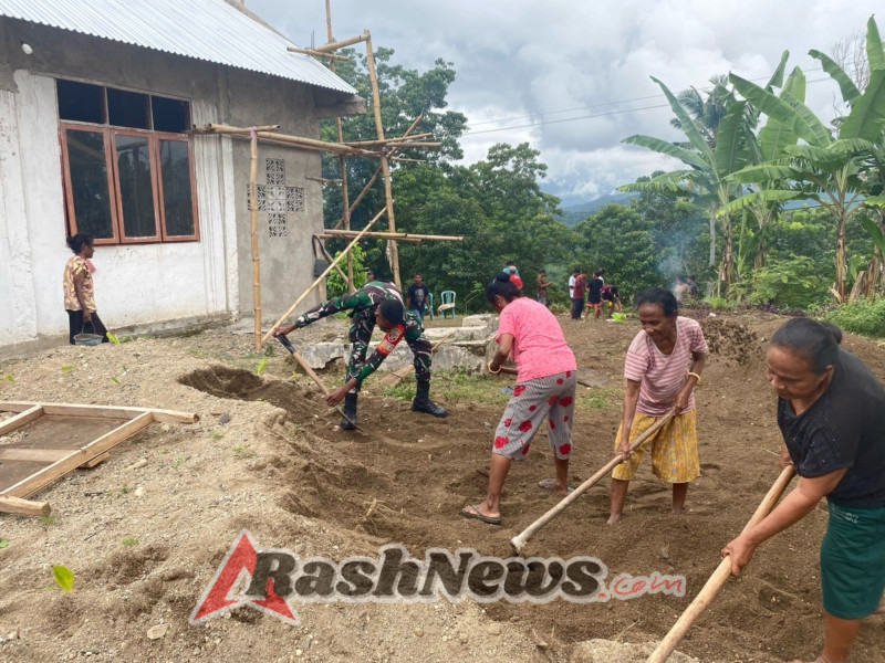 Tumbuhkan semangat gotong royong Babinsa terjun langsung bersama warga desa gera