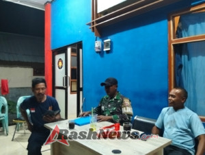 Sinergi TNI dengan Rakyat, Babinsa Himbau Warga Jaga Keamanan Lingkungan