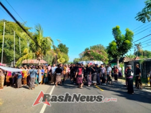 Suasana Haru dan Penuh Keakraban dalam Pengabenan di Desa Penyabangan