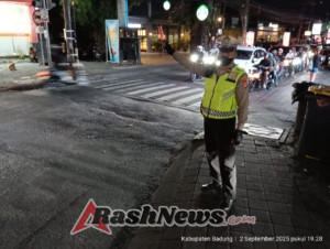 Unit Lantas Polsek Kuta Utara Beri Layanan  Terbaik Bagi Masyarakat Pengguna Jalan  Malam Hari.