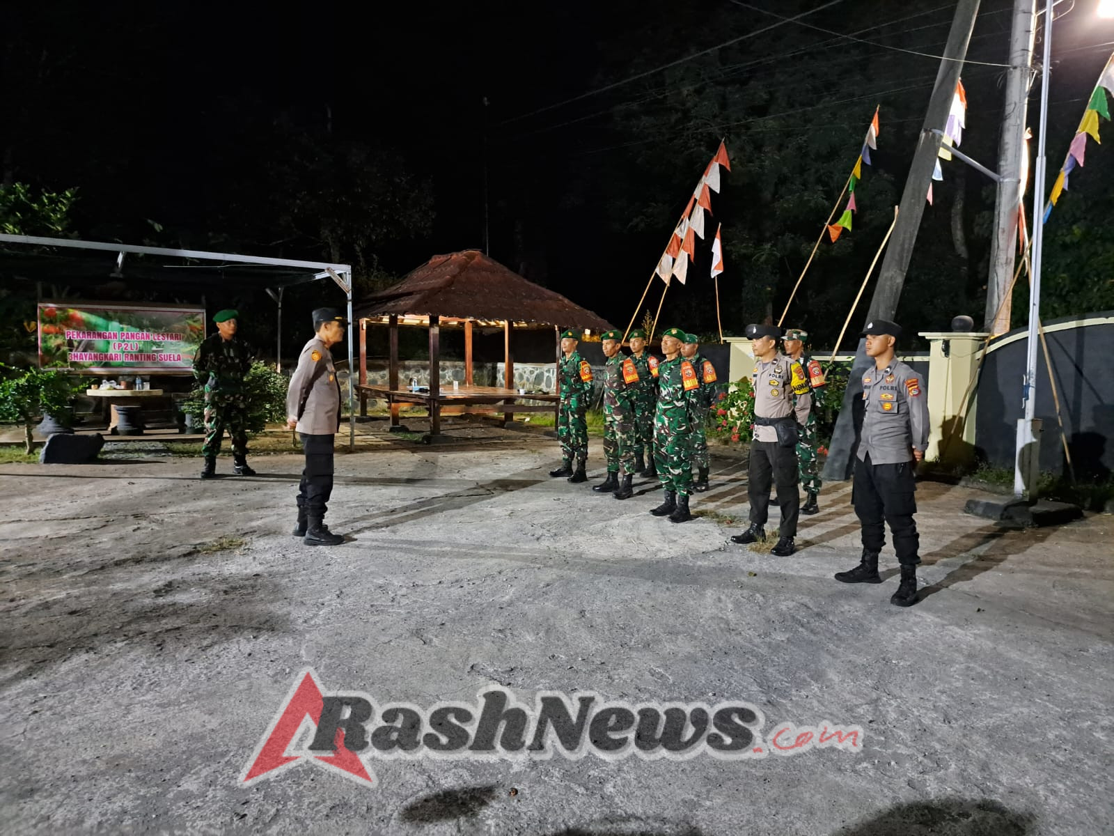 TNI-Polri Lombok Timur Gelar Patroli Malam Gabungan, Wujudkan Keamanan dan Ketertiban