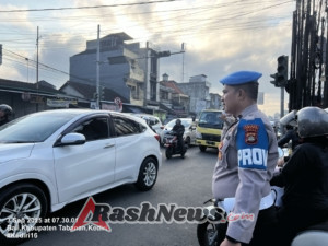 Atensi Kemacetan dan Laka, Polsek Kediri Gelar Personil  Untuk Laksanakan Strong Point