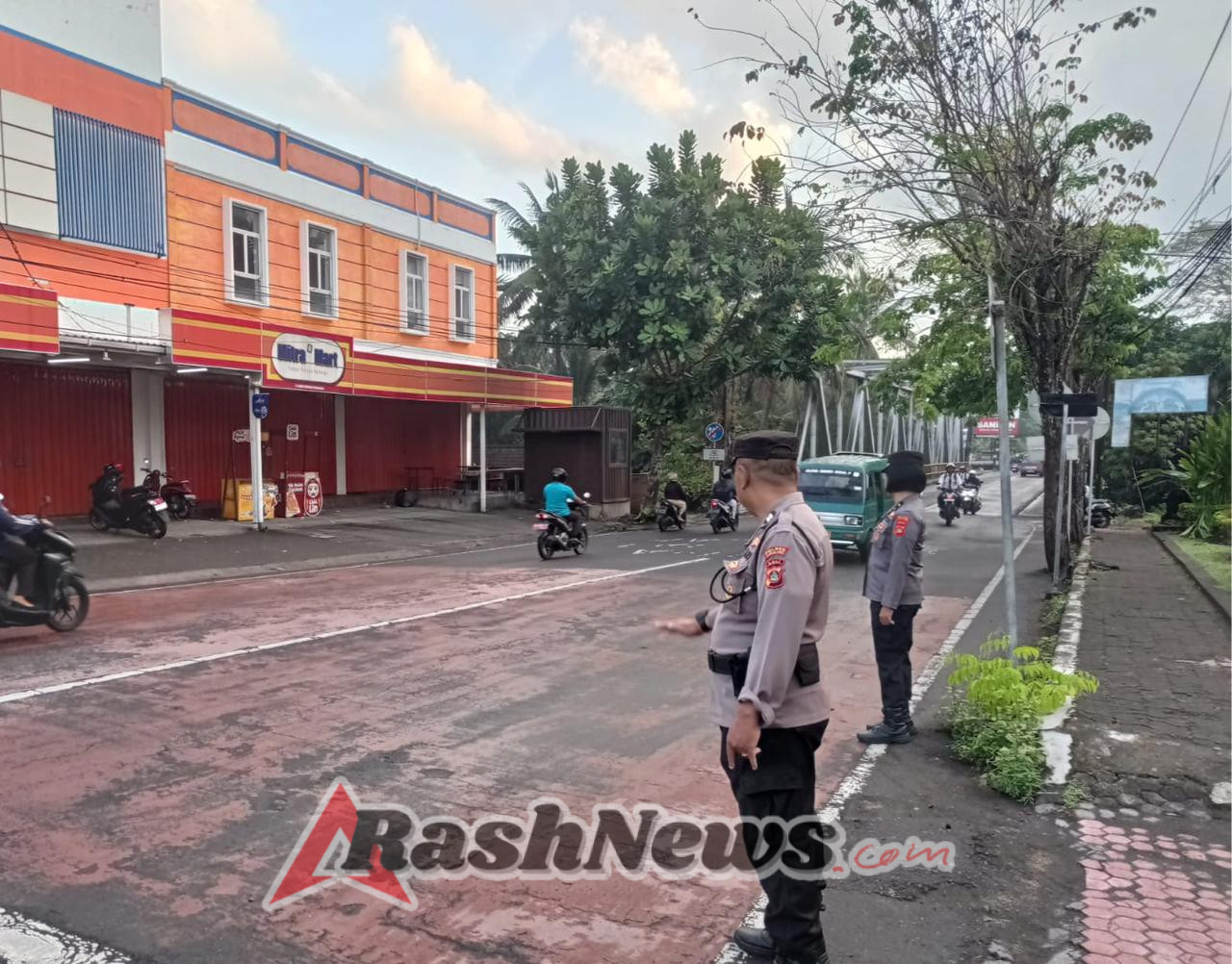 SatBinmas laksanakan Strong Point Pagi sebagai salah satu bentuk pelayanan polri terhadap masyarakat