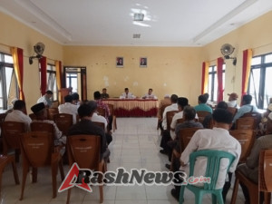 Wujudkan Kebersamaan, Babinsa Hadiri Rapat Penyegaran Pengurus Masjid Nurul Yaqin