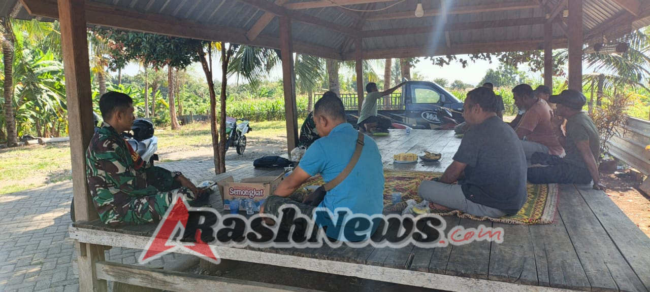 Danramil 1628-02/Sekongkang Bersama Warga Wujudkan Semangat Kebersamaan Lewat Lomba Gapura